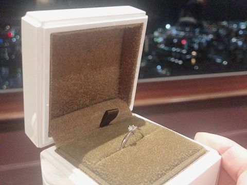 【snow(スノウ)の口コミ】 プロポーズをされる前に、2人でどんな指輪がいいか話し合い、カタログなど…