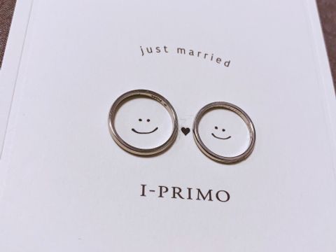 【アイプリモ(I-PRIMO)の口コミ】 婚約指輪がまっすぐのタイプなので、重ね付けできるように、まっすぐのも…