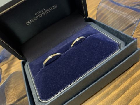 【銀座ダイヤモンドシライシの口コミ】 結婚指輪は、お互いの仕事上常につけられるものではなかったため、値段が…