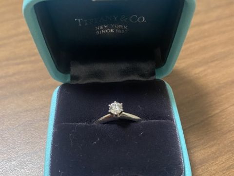 【ティファニー(Tiffany & Co.)の口コミ】 買っていただいたので指輪の決め手はありませんが、ダイアモンドがキラキ…