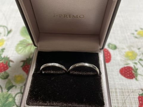 【アイプリモ(I-PRIMO)の口コミ】 2人で考えて、婚約指輪はシンプルなデザインだったので結婚指輪もシンプル…