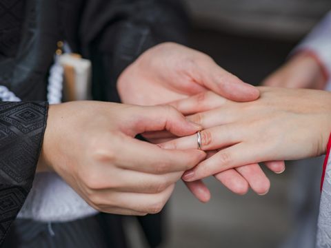 【ROYAL ASSCHER(ロイヤル・アッシャー)の口コミ】 指輪の決め手はデザインと着け心地、鍛造製法で作られているところです。…