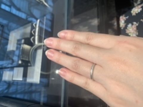 【エクセルコダイヤモンド(EXELCO DIAMOND)の口コミ】 王道デザインだけでなく、少し変わったデザインも多い印象です。メレダイ…