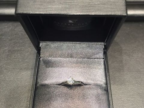 【ラザール ダイヤモンド(LAZARE DIAMOND)の口コミ】 婚約指輪はデザインよりもダイヤ重視で探していました。何軒かまわった中…