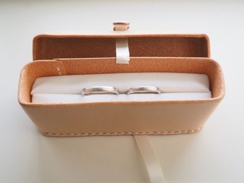 【atelier tamari(アトリエタマリ)の口コミ】 指輪のデザインとカスタムオーダーできる点。
他にも指輪はたくさんの店舗…