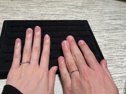 【TRECENTI(トレセンテ)の口コミ】 ストレート、ウェーブの2種でシンプルなデザインのものを探していたところ…