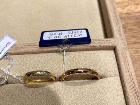 【ith(イズ)の口コミ】 どのデザインもとても素敵です。槌目は色々な種類の槌目があります。槌目…