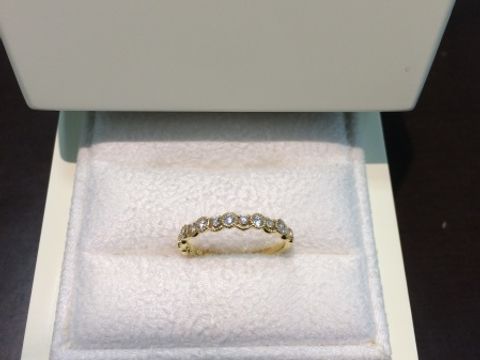 【LUCIE(ルシエ)の口コミ】 沢山ある指輪の中でも、このシリーズのアンティークさに惹かれました。
デ…