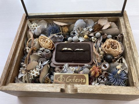 【手作り指輪工房 G.festa(ジーフェスタ)の口コミ】 婚約指輪もこちらで、彼から貰いました。
彼からは指輪作りが楽しかった話…