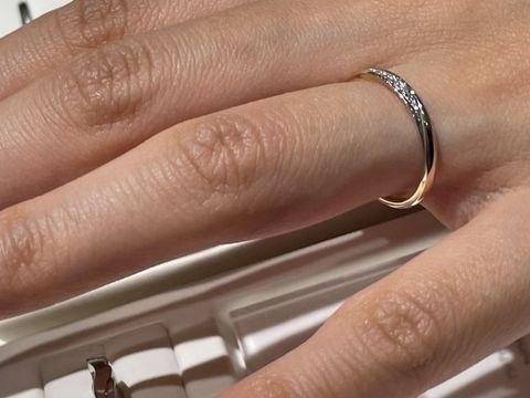 【俄(にわか)の口コミ】 ずっと細身の指輪で探していたのですが、当初、俄さんは和のイメージしか…