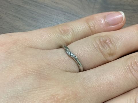 【ケイウノ ブライダル(K.UNO BRIDAL)の口コミ】 好きなことなど2人のことを聞いてデザイナーの方がデザインしてくださると…