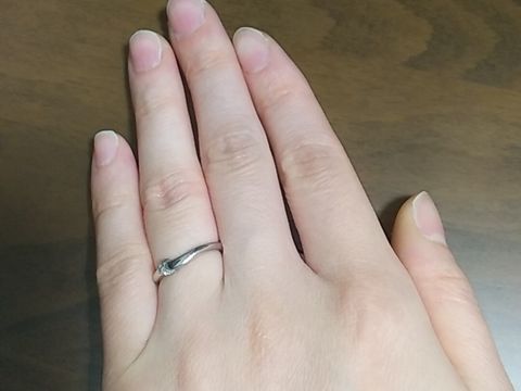 【俄(にわか)の口コミ】 結という商品のコンセプトとデザインに惹かれました。ふたりの絆を結び目…