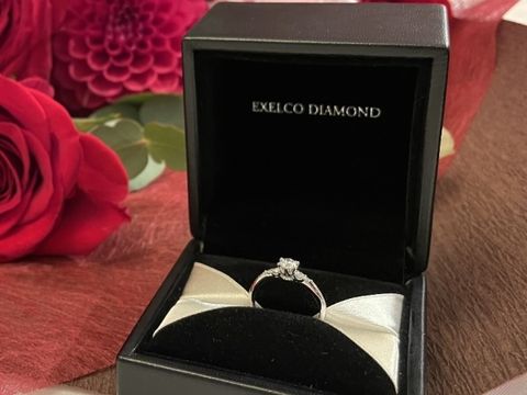 【エクセルコダイヤモンド(EXELCO DIAMOND)の口コミ】 ダイヤモンドをレベル別に選んでリングにしていただけるとのことで今の夫…
