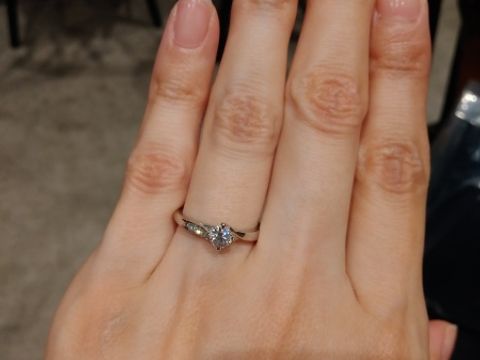 【ラザール ダイヤモンド(LAZARE DIAMOND)の口コミ】 ラザールダイヤモンドの指輪は全体的に見た目に存在感のあるタイプが多か…