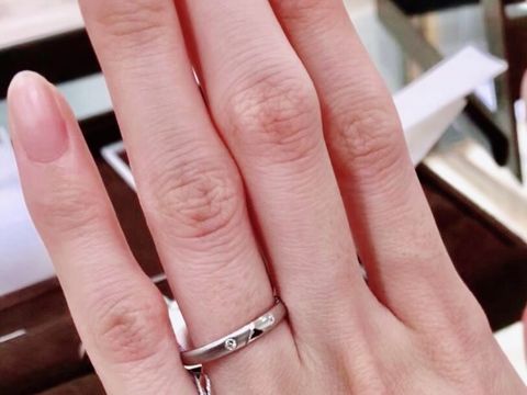 【CHARMY(チャーミー)の口コミ】 鍛造製法が強みのブランドとのことで、強度がありつつもごつくないデザイ…