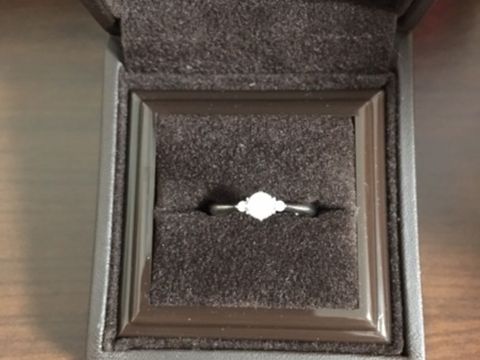 【アイプリモ(I-PRIMO)の口コミ】 彼と一緒に色々なお店を見て回る予定でしたが
雑誌等で色々見ていてもピン…