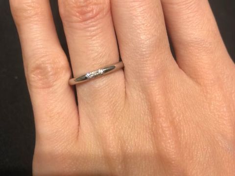 【ティファニー(Tiffany & Co.)の口コミ】 3つダイヤが並んでいるデザインは他のブランドでも見かけますが、斜めの彫…