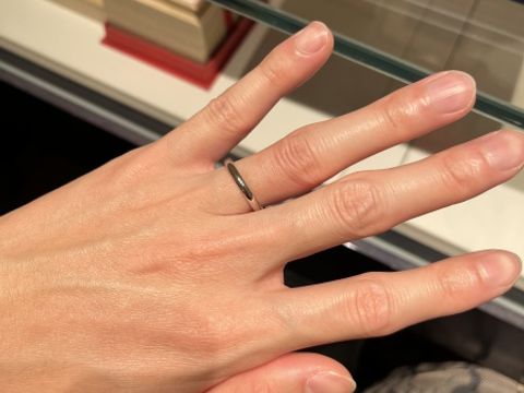 【銀座ダイヤモンドシライシの口コミ】 シンプルな結婚指輪を探している方にはピッタリな指輪だと思います。また…