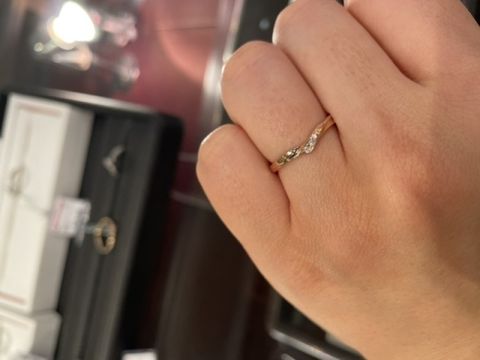 【Ginza Rim(銀座リム)の口コミ】 素材はコンビ又はピンクゴールド、ゴールド、形はウェーブという条件で探…