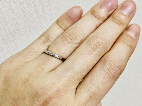 【宝寿堂(ほうじゅどう)の口コミ】 デザインが気に入り、すぐ決まりました。婚約指輪はダイヤモンドが沢山付…