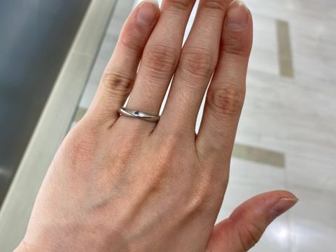 【俄(にわか)の口コミ】 由良という指輪です。立体感があって、写真ではわかりづらいですがぷくっ…