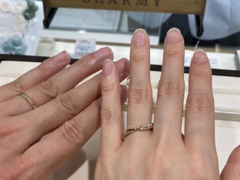 【CHARMY(チャーミー)の口コミ】 指輪のデザインは王道が多いですが、その中でもこだわりがありとても素敵…