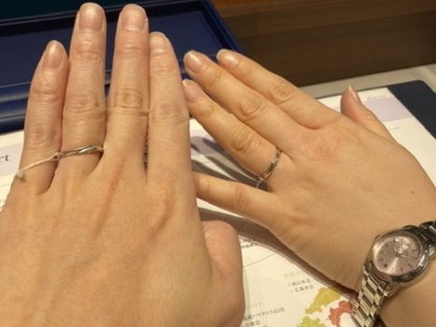 【銀座ダイヤモンドシライシの口コミ】 素材を何にしようか悩みましたが、店員さんのアドバイスも聞きながらプラ…