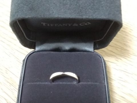 【ティファニー(Tiffany & Co.)の口コミ】 結婚指輪が先に決まっていたので、ブランドは統一しょうと決めていました…
