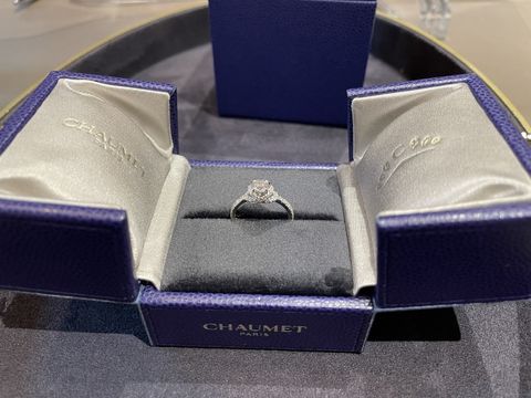 【ショーメ(CHAUMET)の口コミ】 人と被らず、普段使いできるthe婚約指輪でないものを探していました。そん…