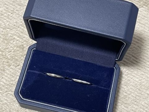 【銀座ダイヤモンドシライシの口コミ】 彼はストレートが良く、私はツイストとかしているところにダイヤが入って…