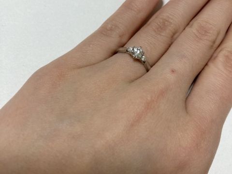 【銀座ダイヤモンドシライシの口コミ】 ダイヤモンドがとても綺麗でした。他のブランドのダイヤモンドも見ました…