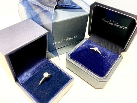 【銀座ダイヤモンドシライシの口コミ】 プロポーズリングを頂きまして、デザインを選びました。最初は一石のサン…
