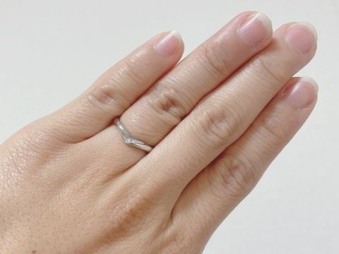 【アイプリモ(I-PRIMO)の口コミ】 細すぎず太すぎず、フィット感がものすごくいいです。
デザイン性もあるの…