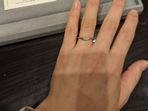 【ケイウノ ブライダル(K.UNO BRIDAL)の口コミ】 シンデレラのドレスのキラキラした感じをイメージしたデザインと伺いまし…