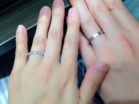 【アイプリモ(I-PRIMO)の口コミ】 王道のハーフエタニティです。
このリングの良いところは、ダイヤモンドを…