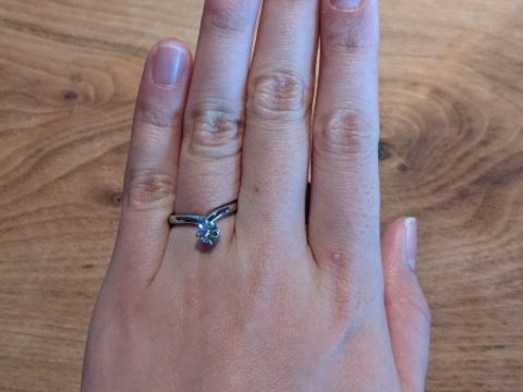 【銀座ダイヤモンドシライシの口コミ】 前年のクリスマスフェアでお得にダイヤモンドを購入し、一年越しでデザイ…