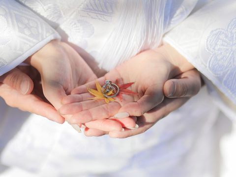 【ラザール ダイヤモンド(LAZARE DIAMOND)の口コミ】 デザインが可愛かったです。
女性の指輪にはナチュラルにダイヤモンドも入…