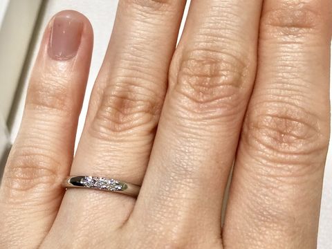 【MIKIMOTO(ミキモト)の口コミ】 一粒ダイヤ等も試しましたが、こちらの三連ダイヤが自分にとってちょうど…