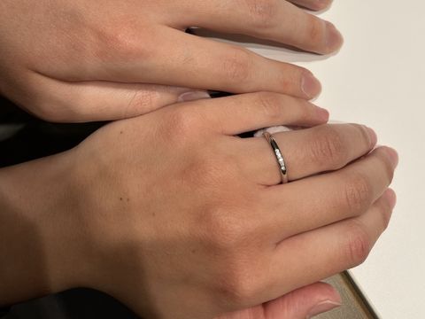 【ラザール ダイヤモンド(LAZARE DIAMOND)の口コミ】 ダイヤモンドの輝きが綺麗でした。ダイヤモンドの存在感もあり、光に当た…