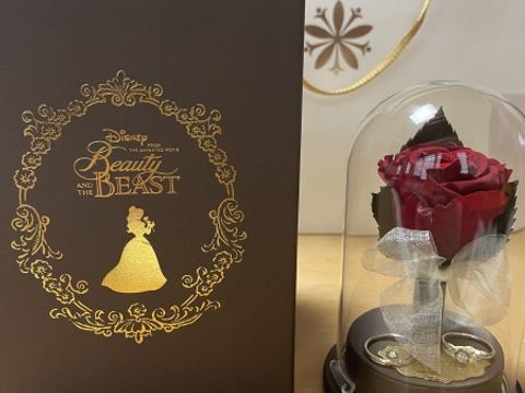 【Sainte Pure(セントピュール)の口コミ】 婚約指輪を普段使いしたかったので、セットリングは絶対でした。
台座がお…