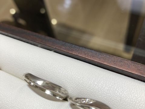 【杢目金屋(もくめがねや)の口コミ】 木目が特徴的でどこを見ても綺麗な模様が入った指輪でした。着用すると肌…