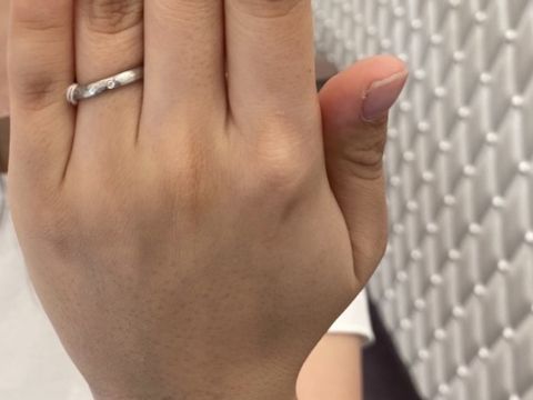 【YUKA HOJO(ユカホウジョウ)の口コミ】 手作り感のある表面の加工が素敵です。
周りと違うのが良いと思っている方…