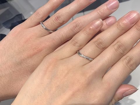 【銀座ダイヤモンドシライシの口コミ】 4社ほど周り、たくさんの種類を見ましたが、このデザインと価格がしっくり…