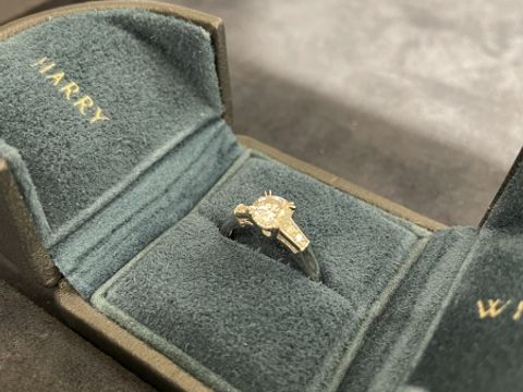 【ハリー・ウィンストン(Harry Winston)の口コミ】 いくつものブランドを比較しましたがハリーウィンストンのダイヤの輝きは…