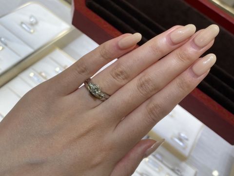 【カルティエ(Cartier)の口コミ】 デザインはシンプルなものからエタニティまで色々な種類があります。今回…