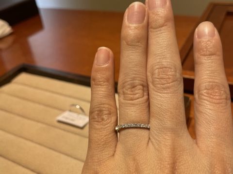 【TRECENTI(トレセンテ)の口コミ】 ダイヤモンドがたくさんあるものがよく、ハーフエタニティーを希望しまし…