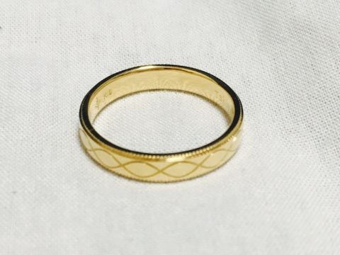 【Marriaged Marriage(マリッジド・マリッジ)の口コミ】 デザインが上品で素敵だと思います。実際試着をしてみて、しっかりしてい…