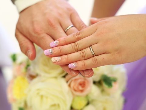 【カルティエ(Cartier)の口コミ】 シンプルで上品なものだと、どんな服装にも合ってさりげなく付けられると…