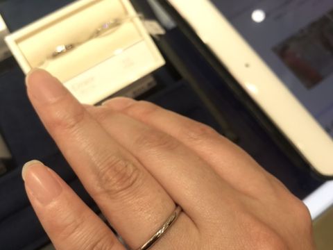 【canal4℃(カナルヨンドシー)の口コミ】 シンプルなプラチナリングをお探しの方にオススメです。レディースはダイ…