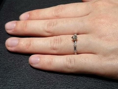 【LUCIE(ルシエ)の口コミ】 よく雑誌でも見かけますが、写真ではだいたいピンクゴールドで可愛い感じ…